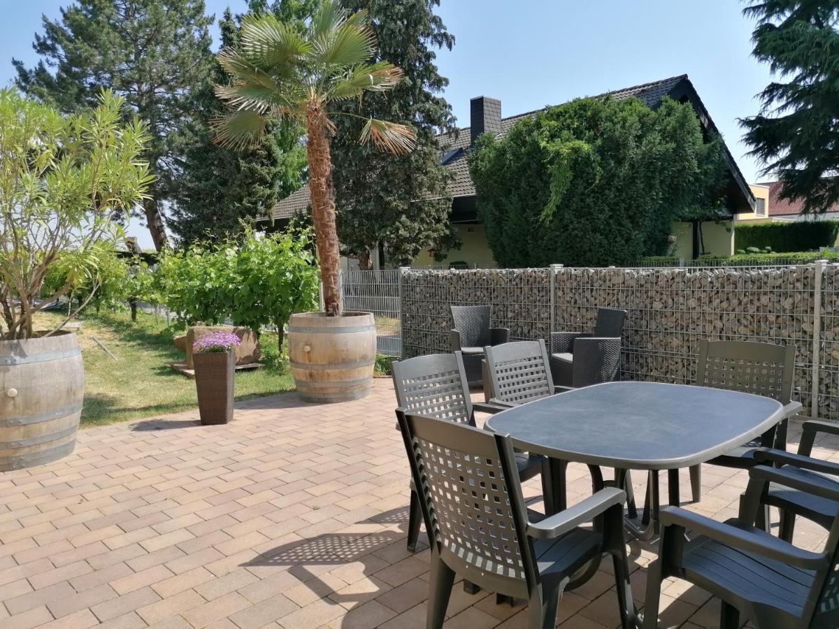 Ferienwohnung Weingut Brutscher Roschbach Exterior foto